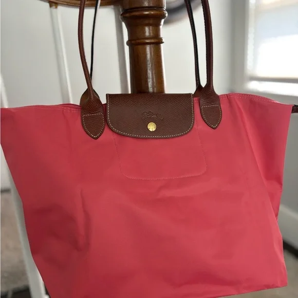 Longchamp Le Pliage Large in Grenadine - Picture 1 of 7